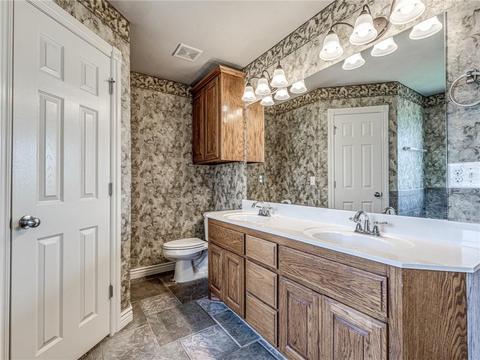 1716 Dorothy Dr, Moore, OK 73170 photo 24
