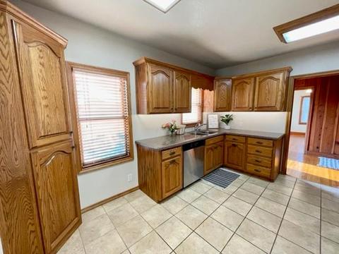 1249 S 4th St, Perry, OK 73077 photo 7