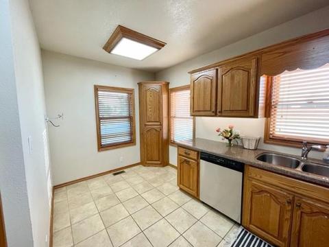 1249 S 4th St, Perry, OK 73077 photo 5