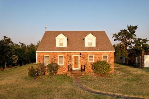 1249 S 4th St, Perry, OK 73077 photo 1