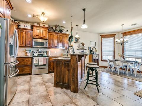 1325 Daniel Way, Tuttle, OK 73089 photo 4
