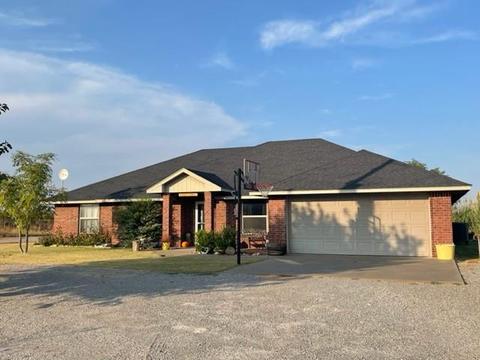 23129 E 1010 Rd, Clinton, OK 73601 photo 1