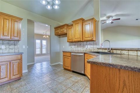 513 Peacock Ln, Altus, OK 73521 photo 7