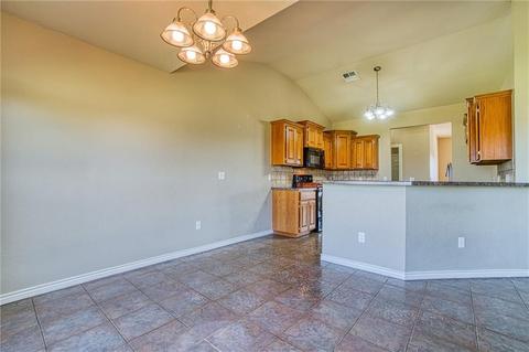 513 Peacock Ln, Altus, OK 73521 photo 6