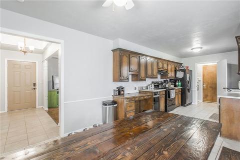 808 Brent Dr, Moore, OK 73170 photo 9