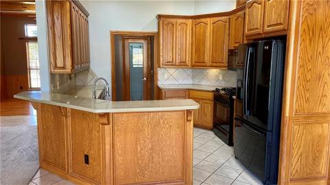 1506 Excaliber Dr, Tuttle, OK 73089 photo 11