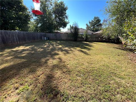 600 S Goshawk Dr, Norman, OK 73072 photo 2