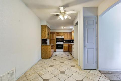 116 Platt Ln, Moore, OK 73160 photo 10