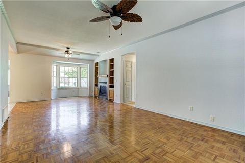 116 Platt Ln, Moore, OK 73160 photo 4