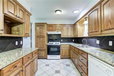 116 Platt Ln, Moore, OK 73160 photo 11