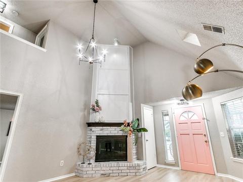 2127 Briarcliff Dr, Moore, OK 73170 photo 4