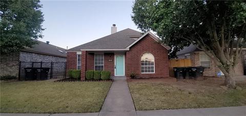 2512 Lakecrest Dr, Moore, OK 73170 photo 2