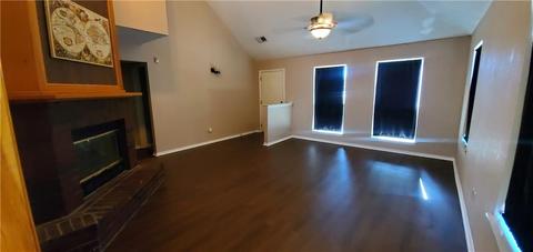 2512 Lakecrest Dr, Moore, OK 73170 photo 3