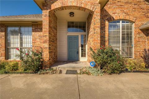 1901 Dorothy Dr, Moore, OK 73170 photo 3