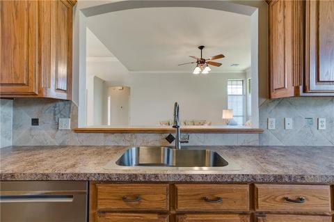 1901 Dorothy Dr, Moore, OK 73170 photo 12