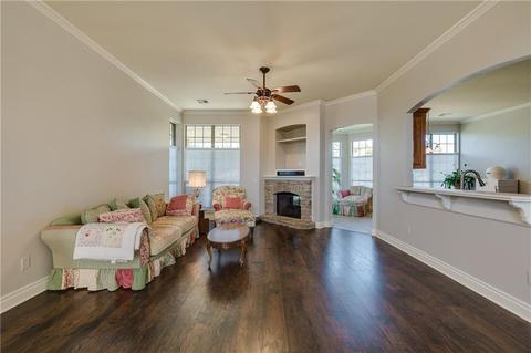 1901 Dorothy Dr, Moore, OK 73170 photo 4