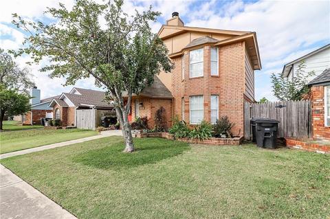 2143 Goodrich Dr, Moore, OK 73170 photo 4