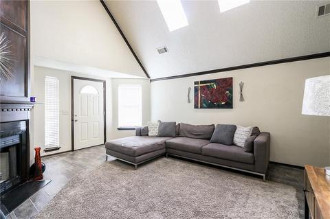 2143 Goodrich Dr, Moore, OK 73170 photo 9