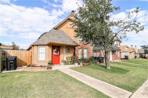 2143 Goodrich Dr, Moore, OK 73170 photo 1
