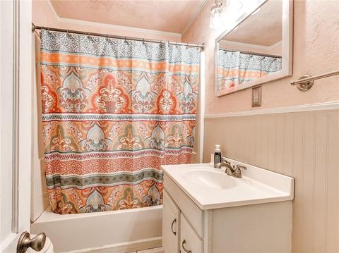 1206 E Maple St, Cushing, OK 74023 photo 12