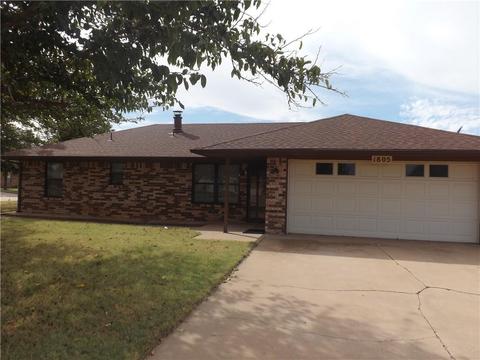 1805 Jupiter St, Altus, OK 73521 photo 1
