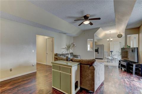 832 Lakecrest Dr, Moore, OK 73170 photo 7
