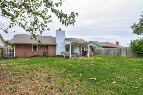 832 Lakecrest Dr, Moore, OK 73170 photo 28