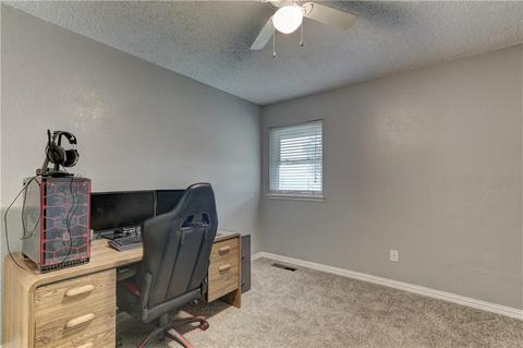 832 Lakecrest Dr, Moore, OK 73170 photo 23