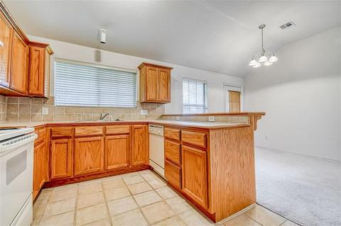 1747 Concord Dr, Norman, OK 73071 photo 10