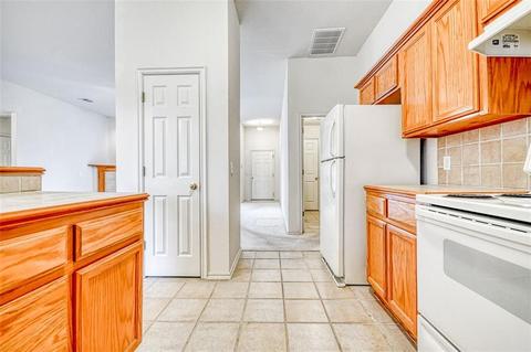 1747 Concord Dr, Norman, OK 73071 photo 12