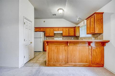1747 Concord Dr, Norman, OK 73071 photo 9