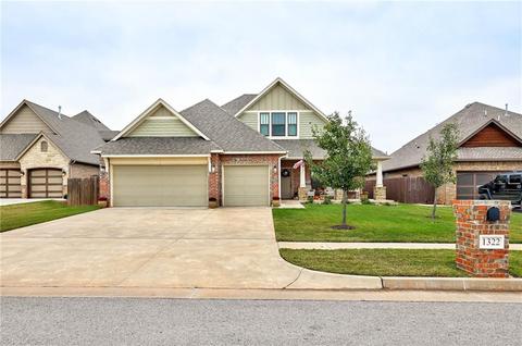 1322 Ladera Cir, Moore, OK 73160 photo 1