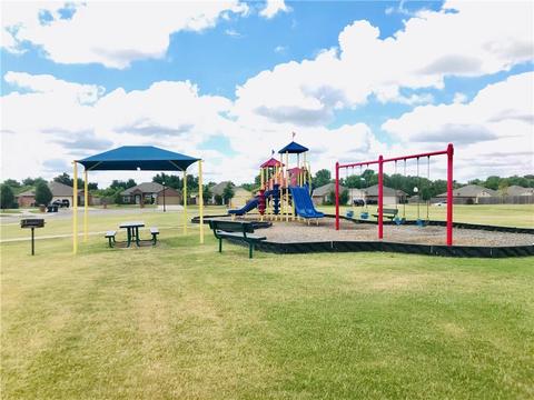 11617 SW 12th St, Yukon, OK 73099 photo 5
