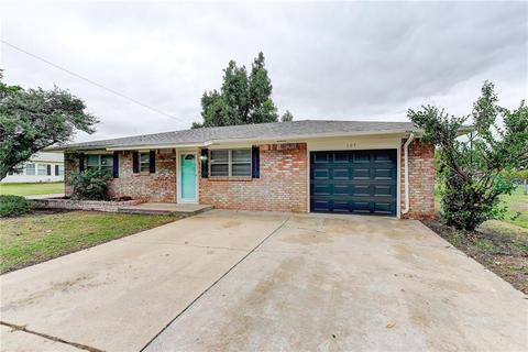 507 SW 4th St, Tuttle, OK 73089 photo 3