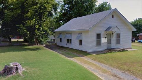 837 E 3rd St, Cushing, OK 74023 photo 1