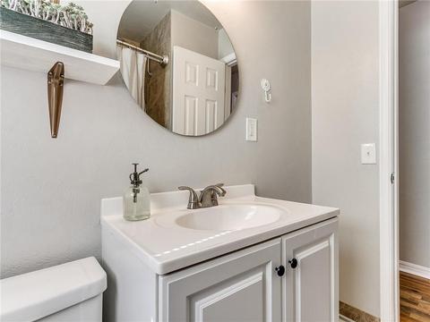 232 Sunset Dr, Edmond, OK 73003 photo 24