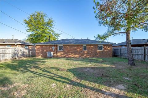 818 E Mosier St, Norman, OK 73071 photo 22