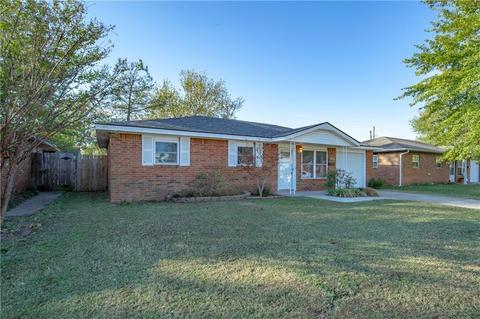 818 E Mosier St, Norman, OK 73071 photo 1