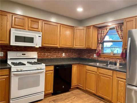 324 Memory Ln, Edmond, OK 73013 photo 4