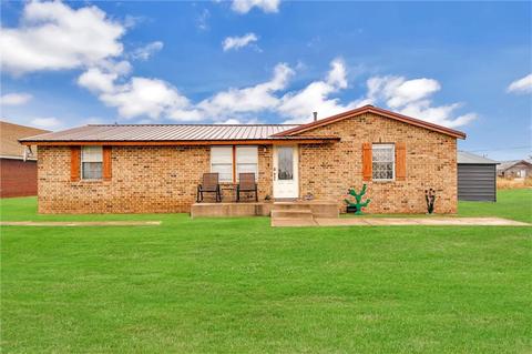 432 Main St, Lone Wolf, OK 73655 photo 1