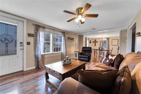 432 Main St, Lone Wolf, OK 73655 photo 9