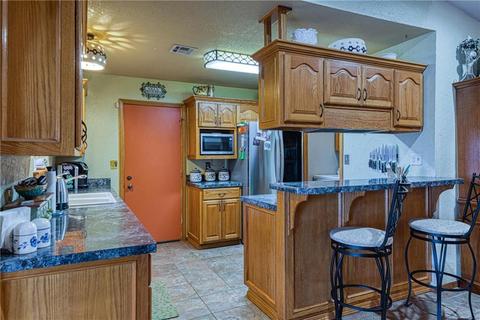 705 Comanche Trl, Altus, OK 73521 photo 10