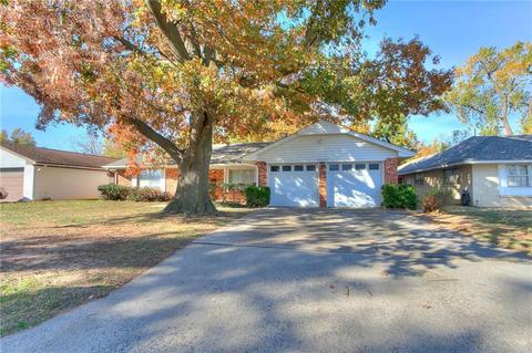 2925 N Downing, Bethany, OK 73008 photo 2