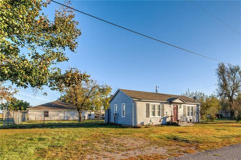 401 W Elm, Tuttle, OK 73089 photo 2