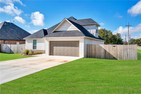 308 N 4th St, Thomas, OK 73669 photo 3