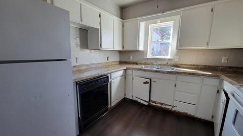 109 N 7th St, Mcloud, OK 74851 photo 8
