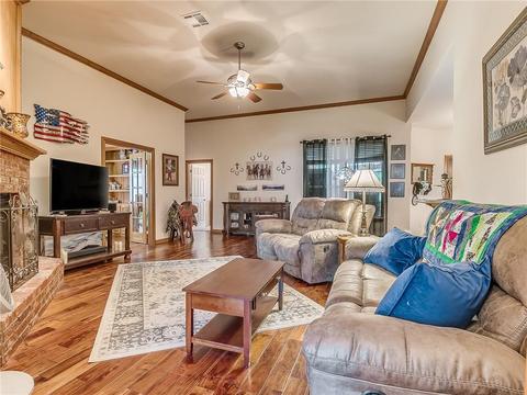 4207 Nugget Ln, Tuttle, OK 73089 photo 5