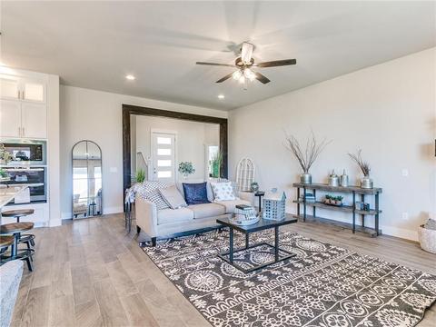 11205 Eagle Ct, Yukon, OK 73099 photo 6