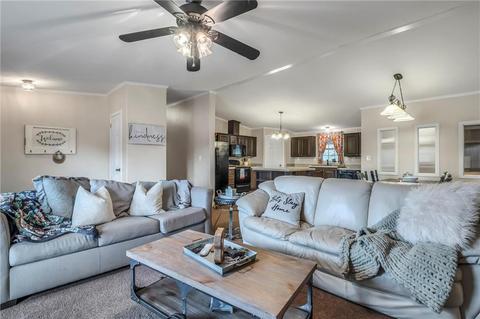 1106 E 18th Pl, Chandler, OK 74834 photo 5