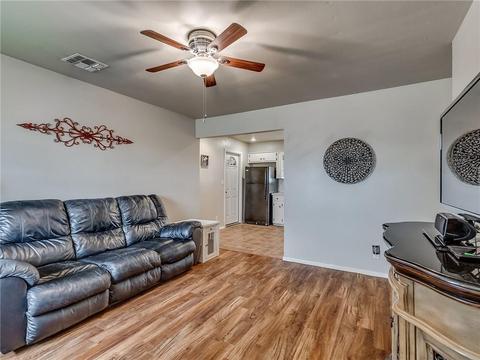 301 Elder Ln, Mustang, OK 73064 photo 3